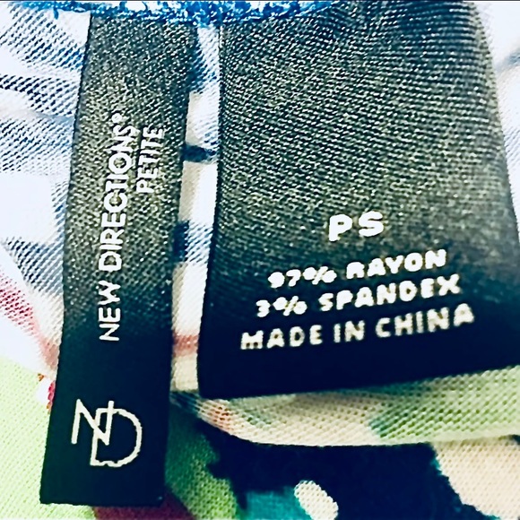 ❌SOLD❌ New Directions Petite Multi Colored Maxi Dress - Picture 11 of 11